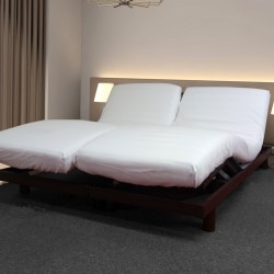 Drap housse Le Roi du Matelas Drap-housse Satin Blanc Bonnet 35 - 160x200 cm  - 100% coton 